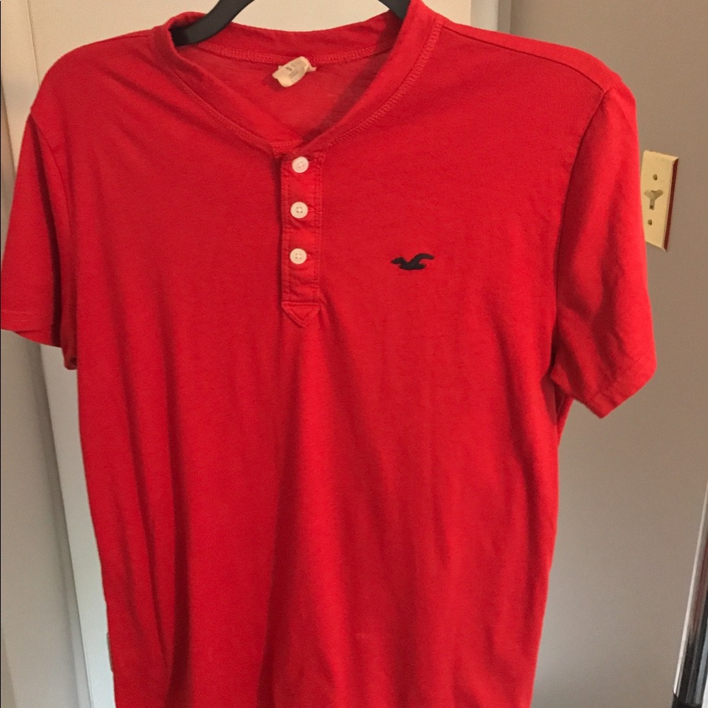 Hollister Tee